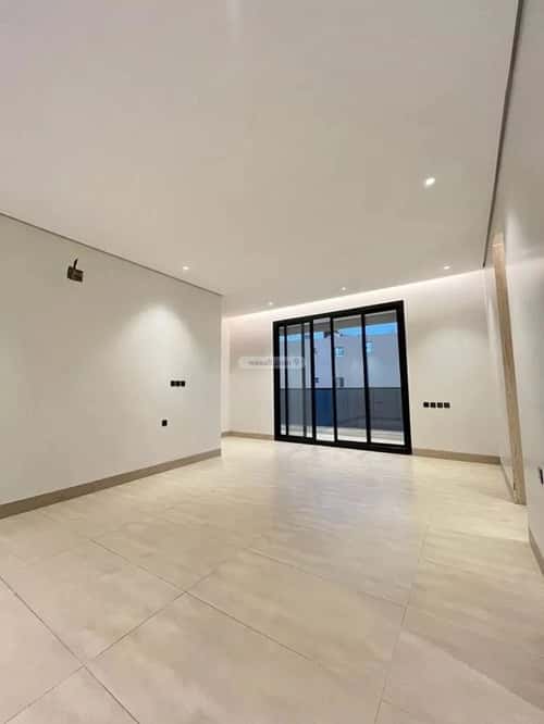 6 bedroom villa in Al Mahdiyyah 3