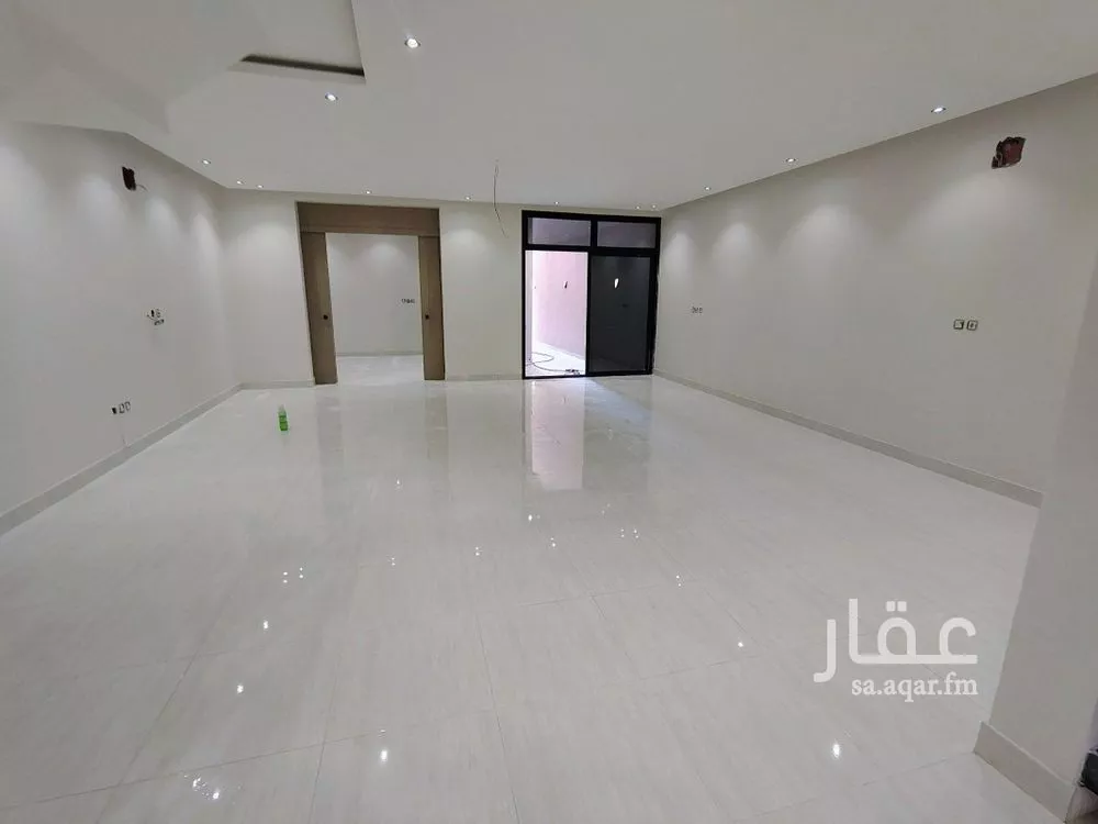 فيلا 6 غرف في الأمواج 2