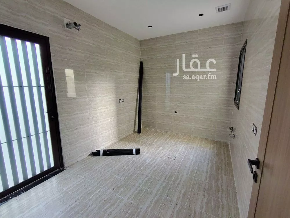 6 bedroom villa in Al Buhairah, Eastern Province 11