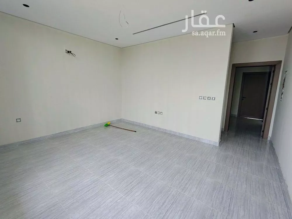 6 bedroom villa in Al Buhairah, Eastern Province 9