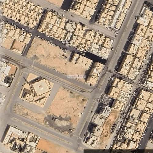 4 bedroom apartment in Al Hazm 1