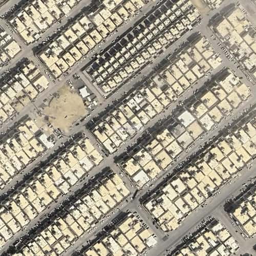 5 bedroom villa in Al Janadriyah 2