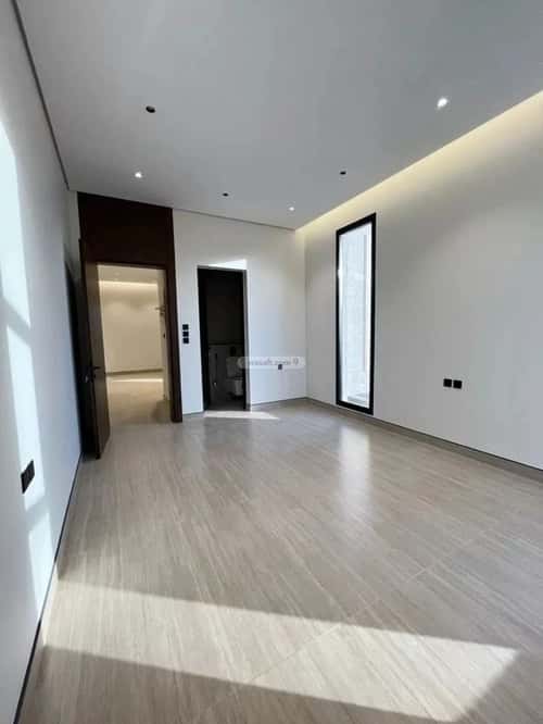 5 bedroom villa in Al Mahdiyyah 2