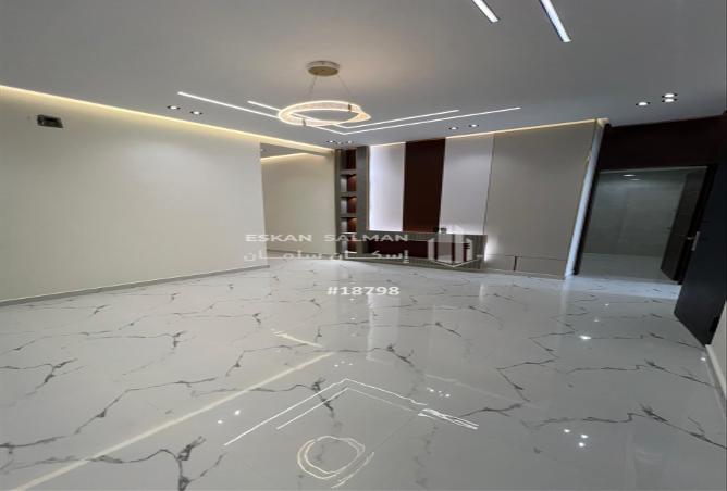 5 bedroom apartment in Al Janadriyah 2