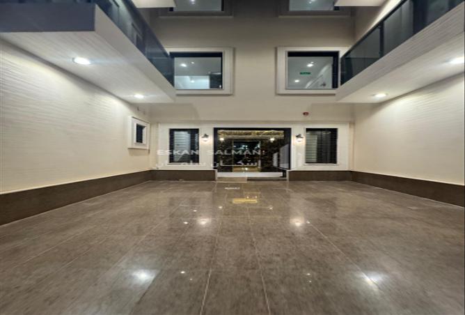 5 bedroom apartment in Dhahrat Laban 2