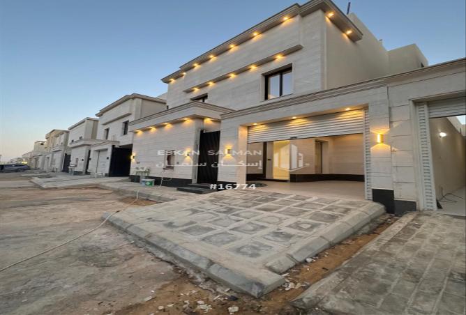 5 bedroom apartment in Al Nadwah 2