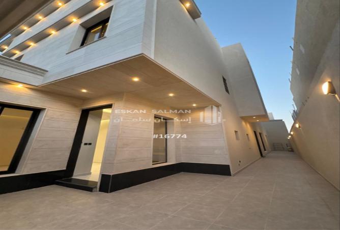 5 bedroom apartment in Al Nadwah 3