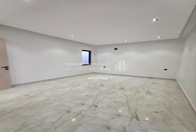 3 bedroom apartment in Al Rimal 3