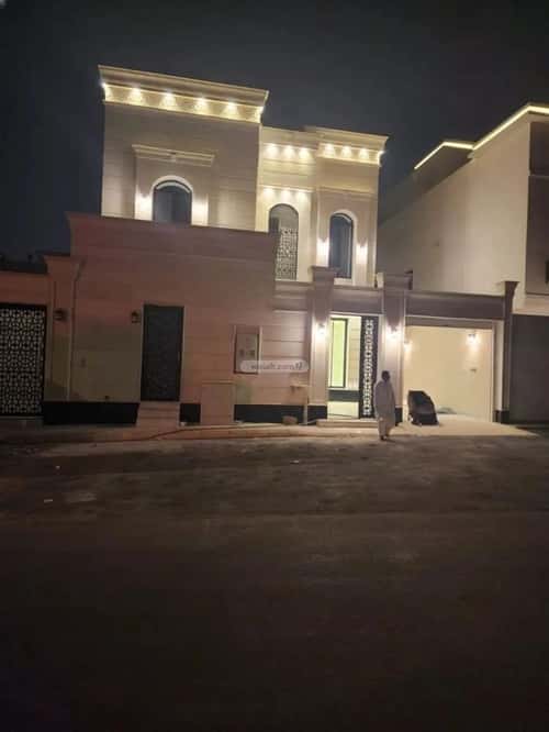 8 bedroom villa in Al Malqa 2