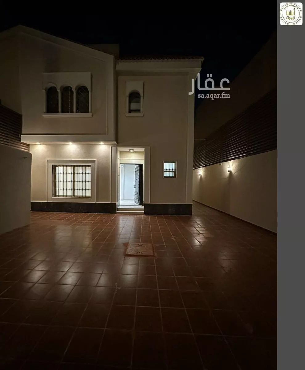 8 bedroom villa in Al Yasmin 2