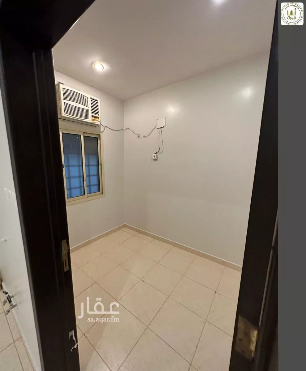8 bedroom villa in Al Yasmin 18