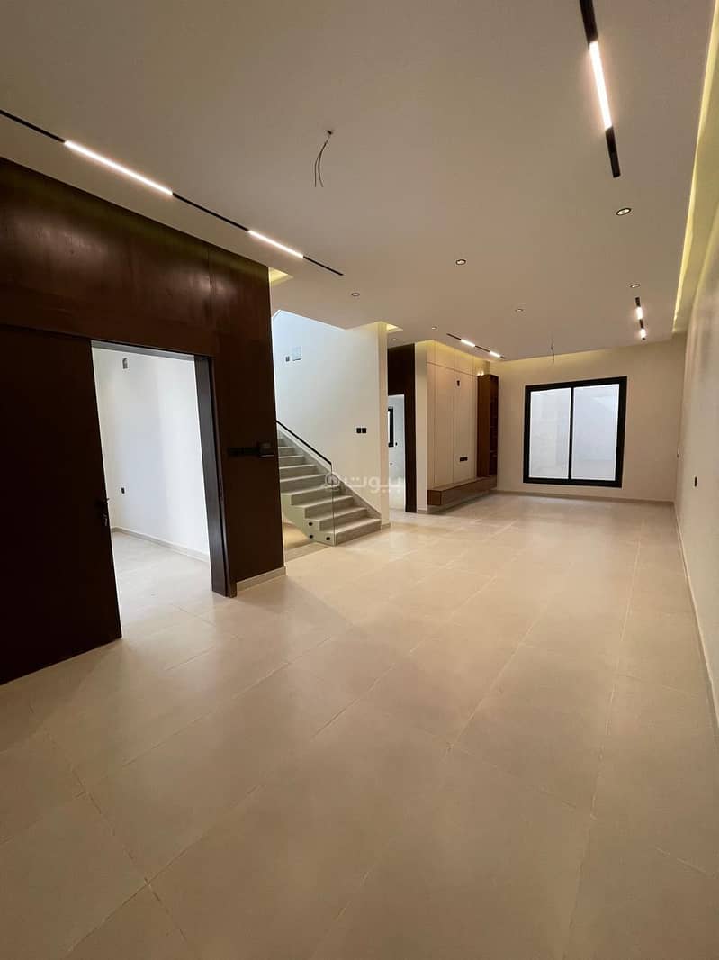 6 bedroom villa in Al Janadriyah, Riyadh 7