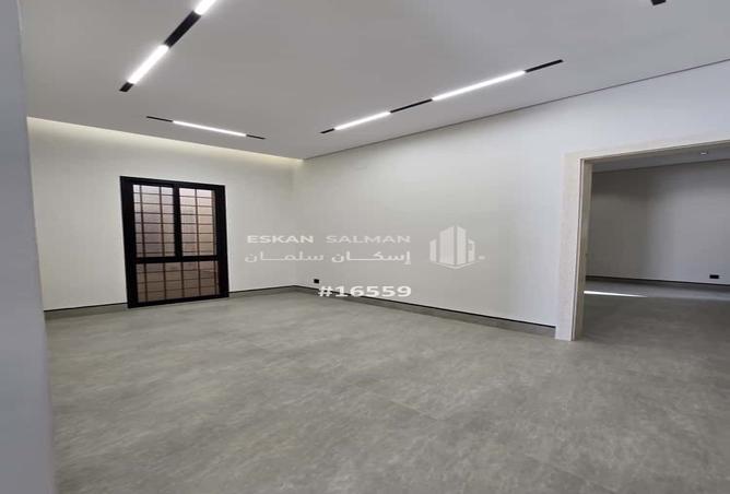 5 bedroom apartment in Al Rimal 3