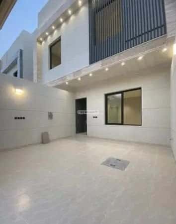 5 bedroom villa in Okaz 3