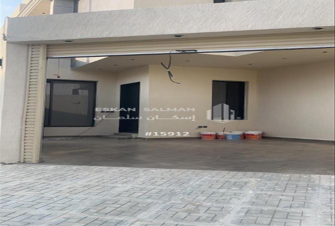7 bedroom apartment in Al Janadriyah 3