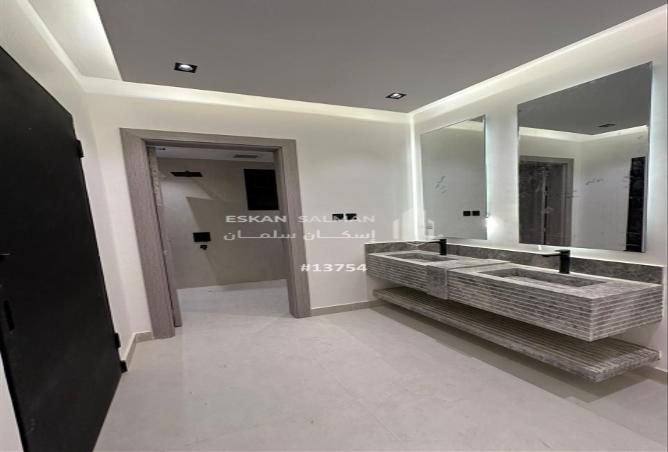 4 bedroom apartment in Al Janadriyah 2