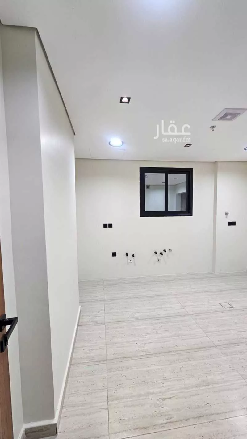 5 bedroom apartment in Dahiat King Fahd 7