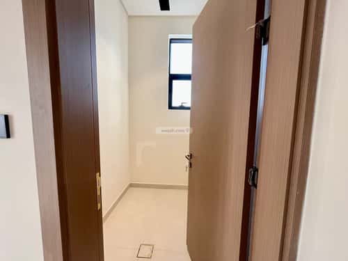 3 bedroom apartment in Al Mahdiyyah 4