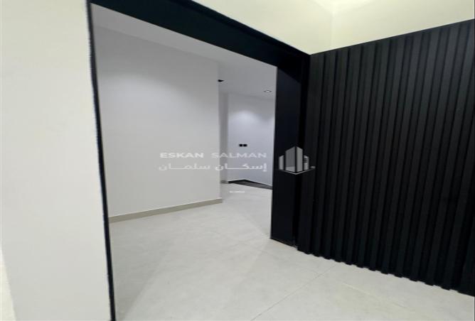 5 bedroom apartment in Al Janadriyah 3