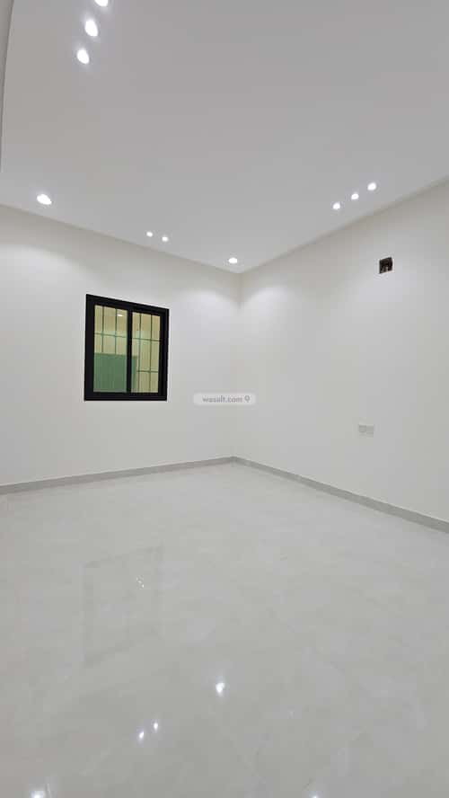 دور 5 غرف في العريجاء الغربي 4