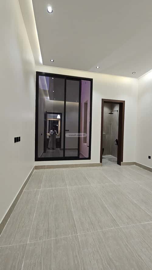 5 bedroom floor in Tuwaiq 4