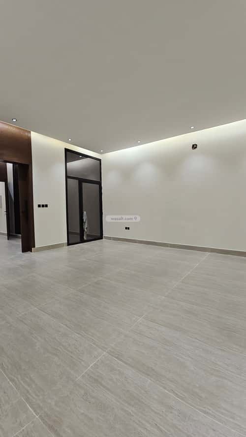 5 bedroom floor in Tuwaiq 8