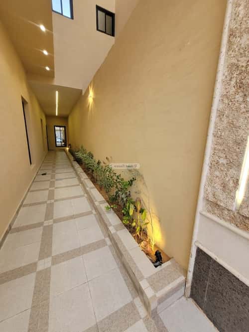 5 bedroom floor in Tuwaiq 6