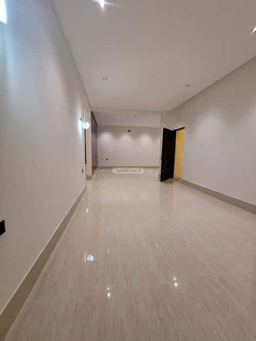 5 bedroom floor in Tuwaiq 8