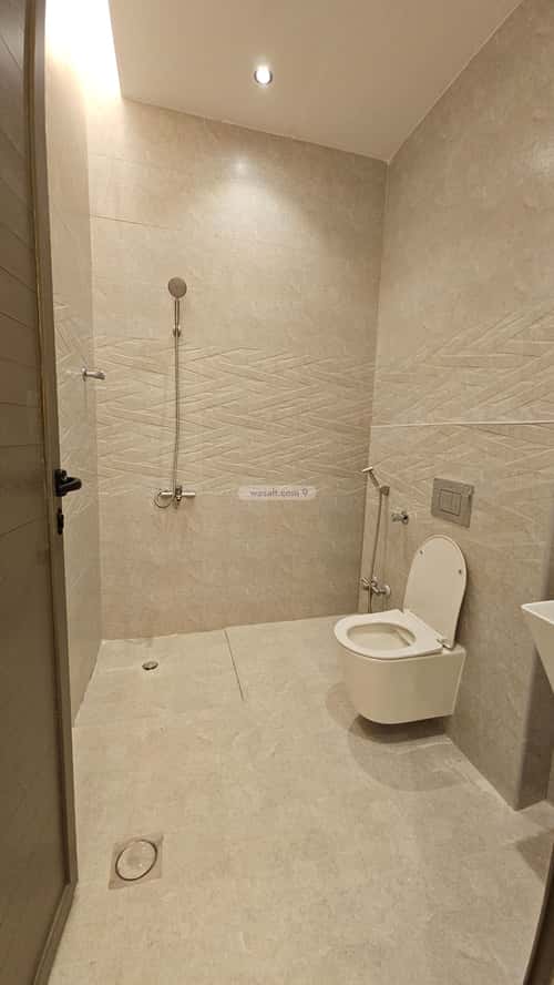 5 bedroom floor in Badr 12