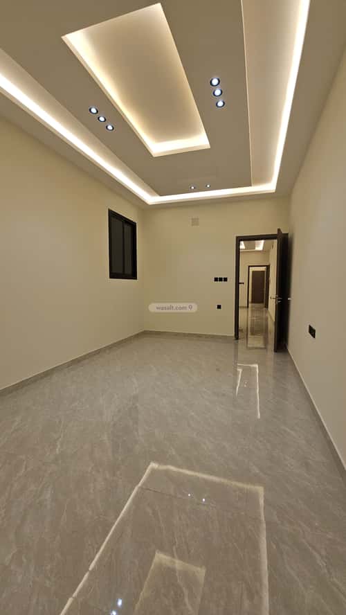 5 bedroom apartment in Badr 4