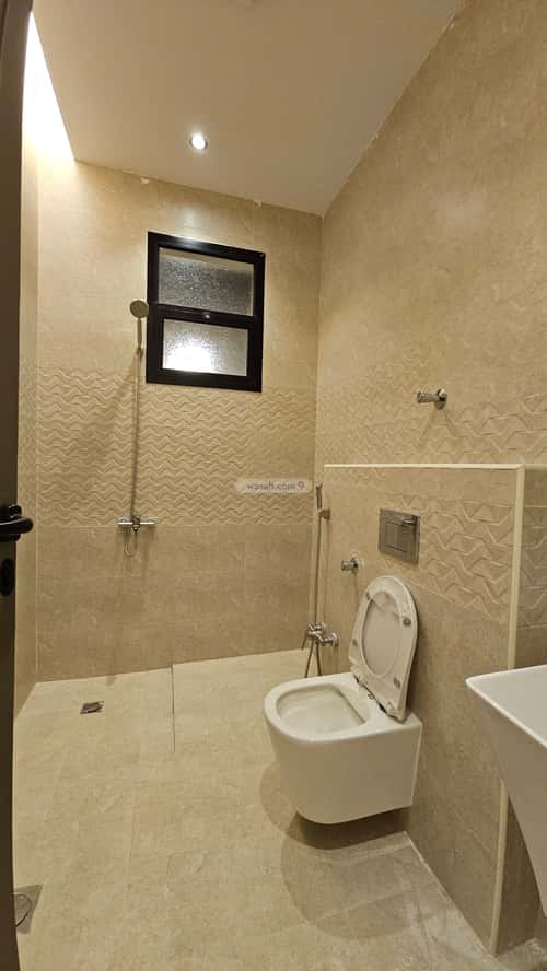 5 bedroom apartment in Badr 10