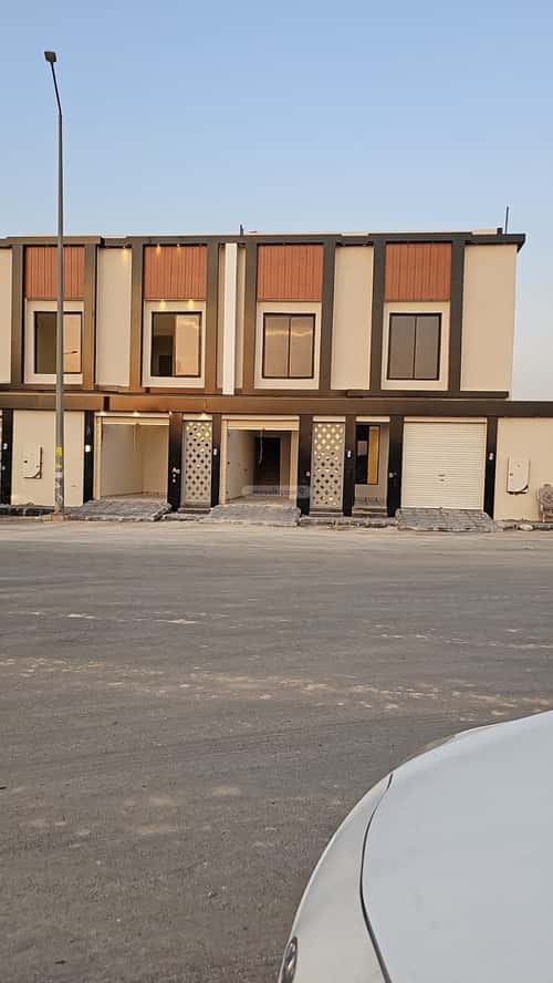 5 bedroom villa in Okaz 2