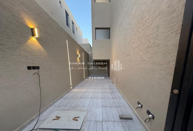 5 bedroom apartment in Al Nadwah 2