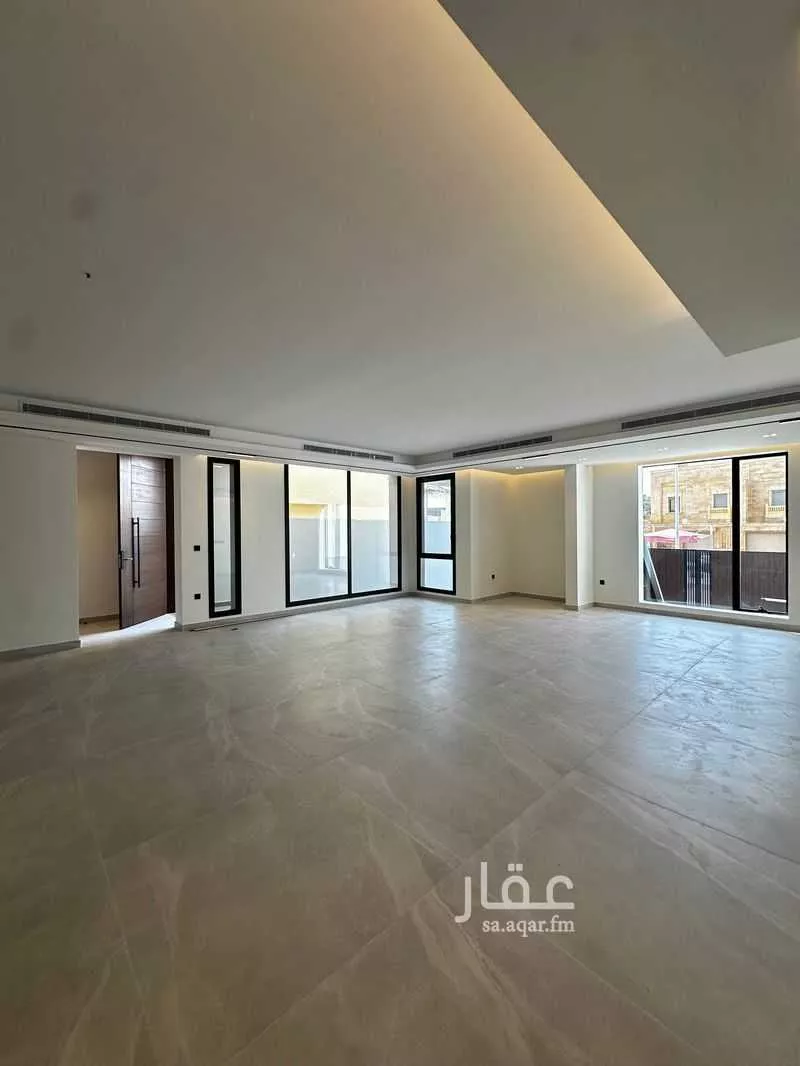5 bedroom villa in Al Murjan 8