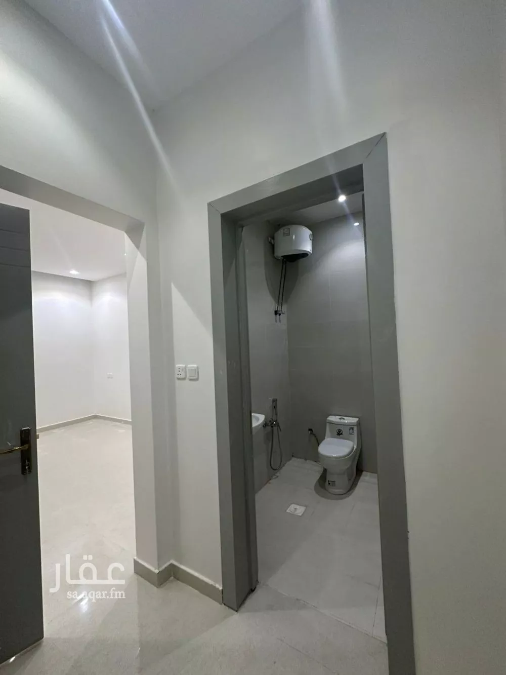 فيلا 5 غرف في الشرق 5
