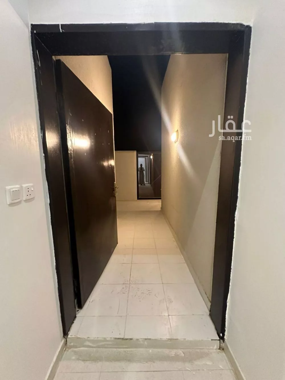فيلا 5 غرف في الشرق 10