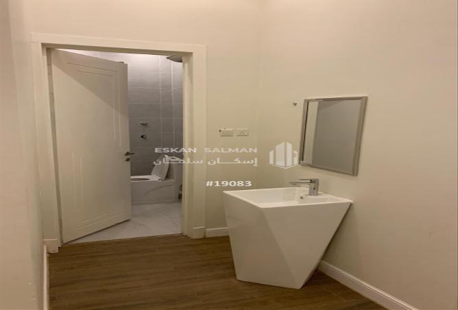 5 bedroom apartment in Al Nahda 3