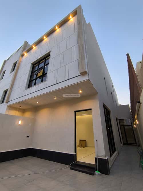 5 bedroom floor in Al Munsiyah 4