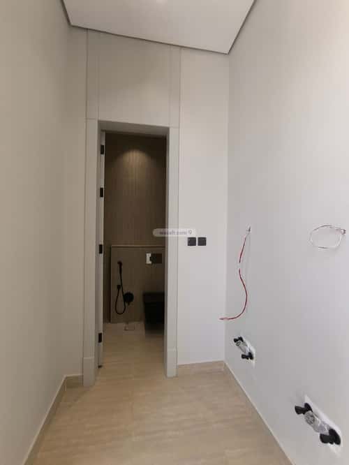 4 bedroom floor in Al Khaleej 5