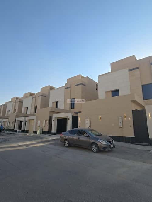 3 bedroom floor in Al Bayan 2