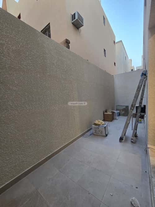 4 bedroom floor in Al Awali 14