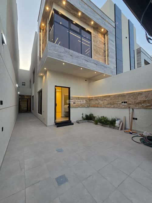 4 bedroom floor in Al Awali 2