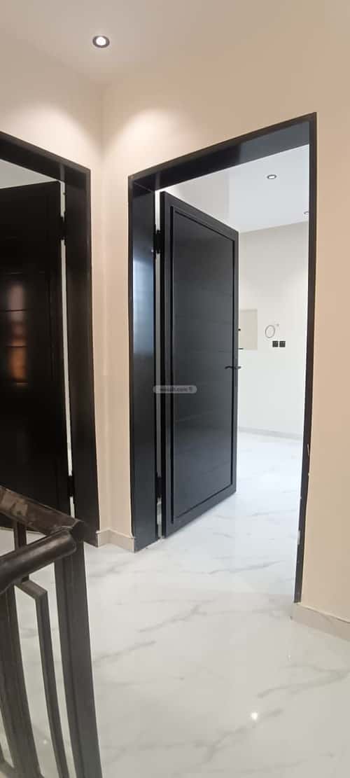 4 bedroom floor in Badr 4