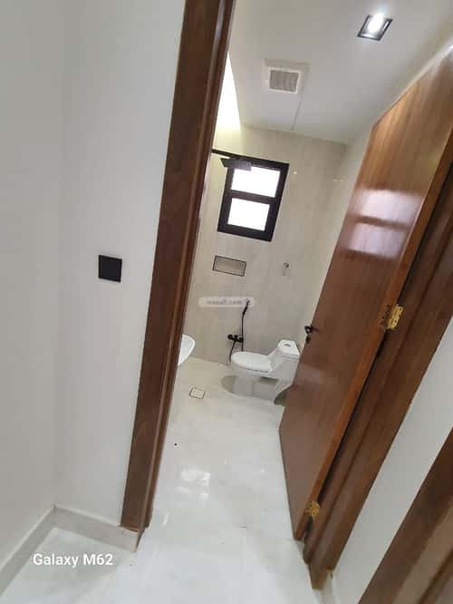 4 bedroom floor in Tuwaiq 3