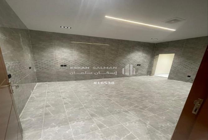 5 bedroom apartment in Al Rimal 2