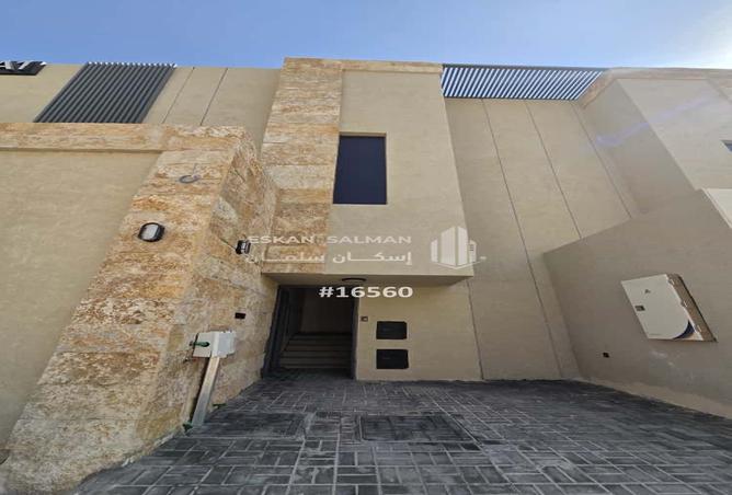 6 bedroom apartment in Al Rimal 3