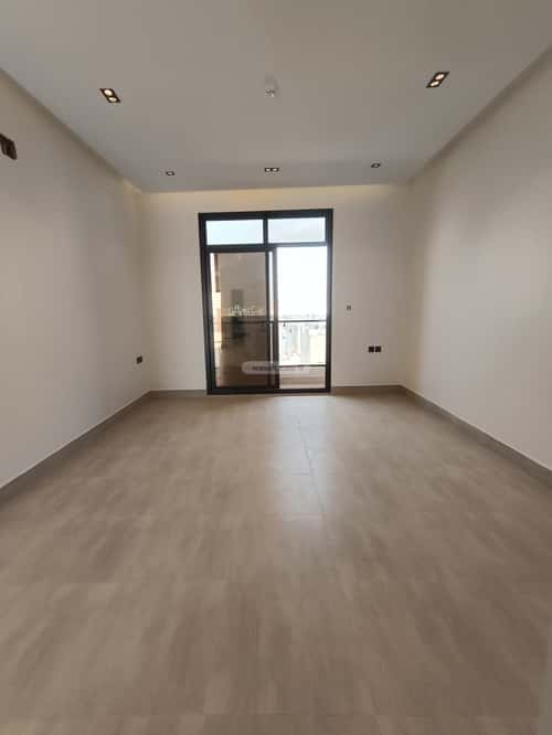 4 bedroom apartment in Al Yarmouk 6