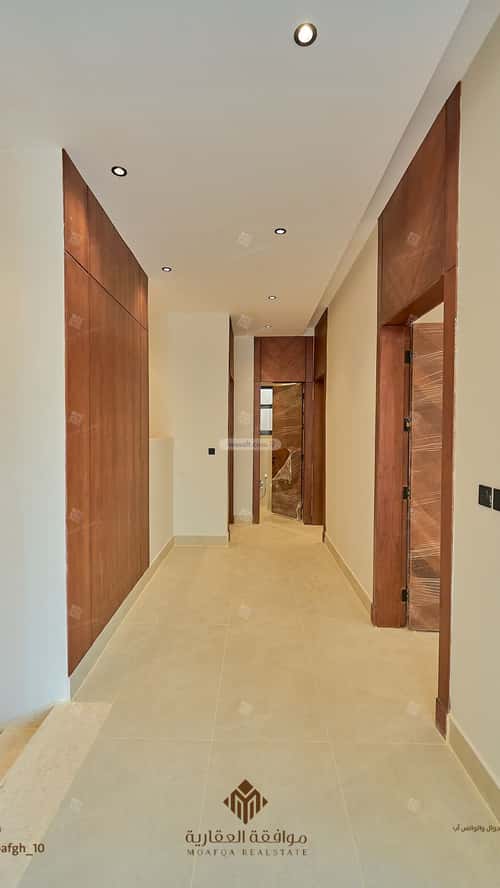 6 bedroom villa in Al Mahdiyyah 2