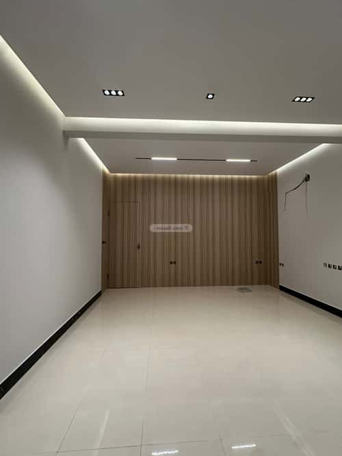 5 bedroom villa in Al Mahdiyyah 3