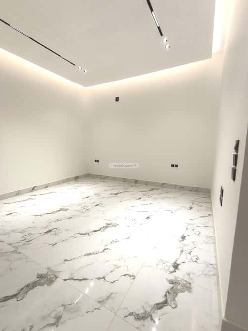 3 bedroom floor in Al Janadriyah 3